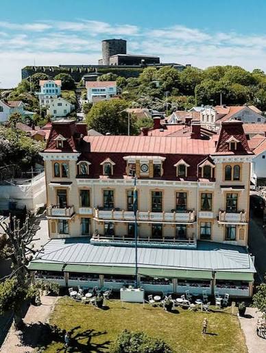Grand Hotel Marstrand med borgen